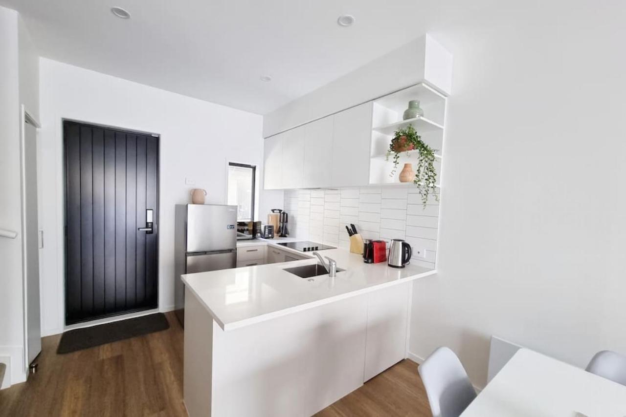 Villa Huntington Townhouse With Patio And Parking Auckland Exterior foto